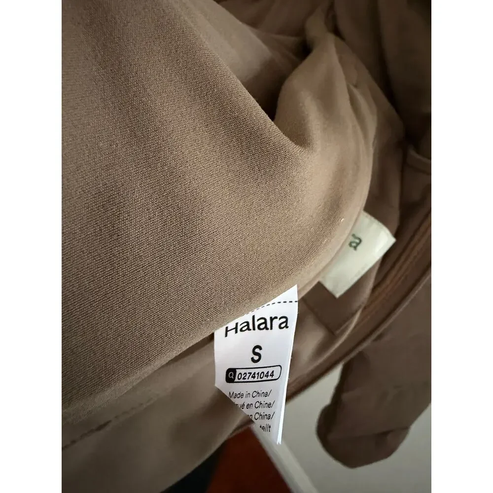 New Halara PuffFlex Removable Hood Shirred Casual Padded Jacket with Pockets - Picture 10 of 10